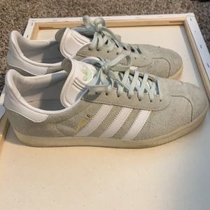 Adidas Gazelle size 9
